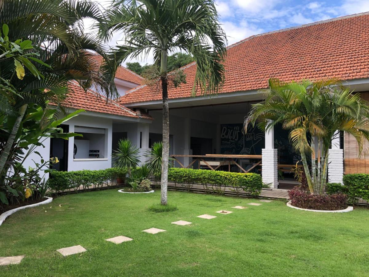 Gatsby Hotel Hostel Uluwatu  Exterior photo
